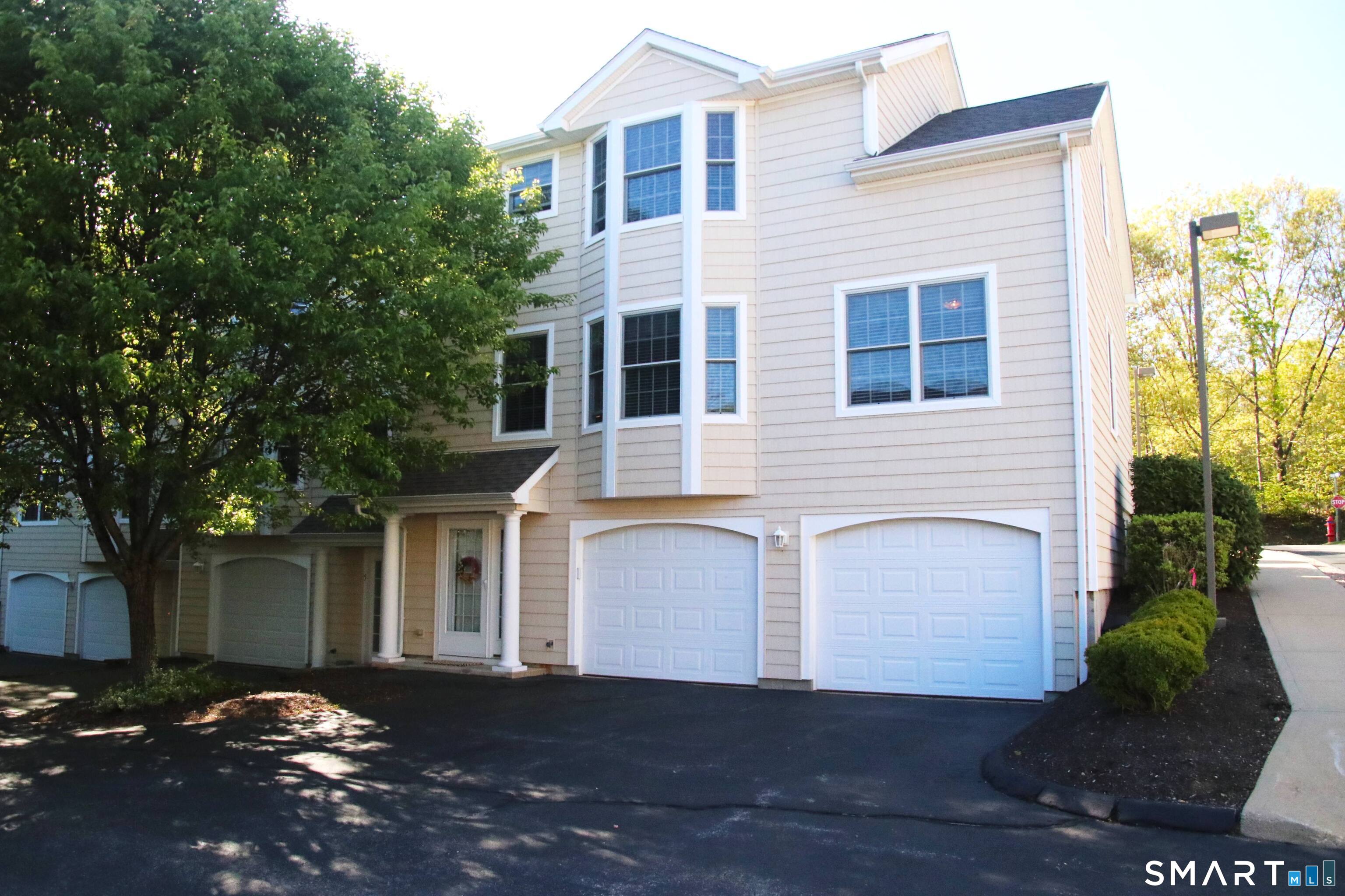 4 Parkwoods Drive Norwich CT 06360