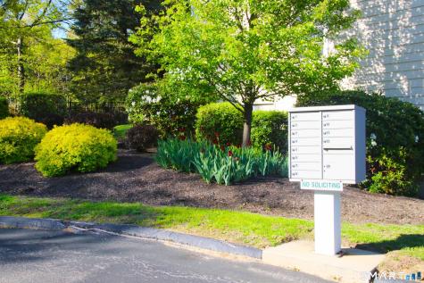 4 Parkwoods Drive Norwich CT 06360