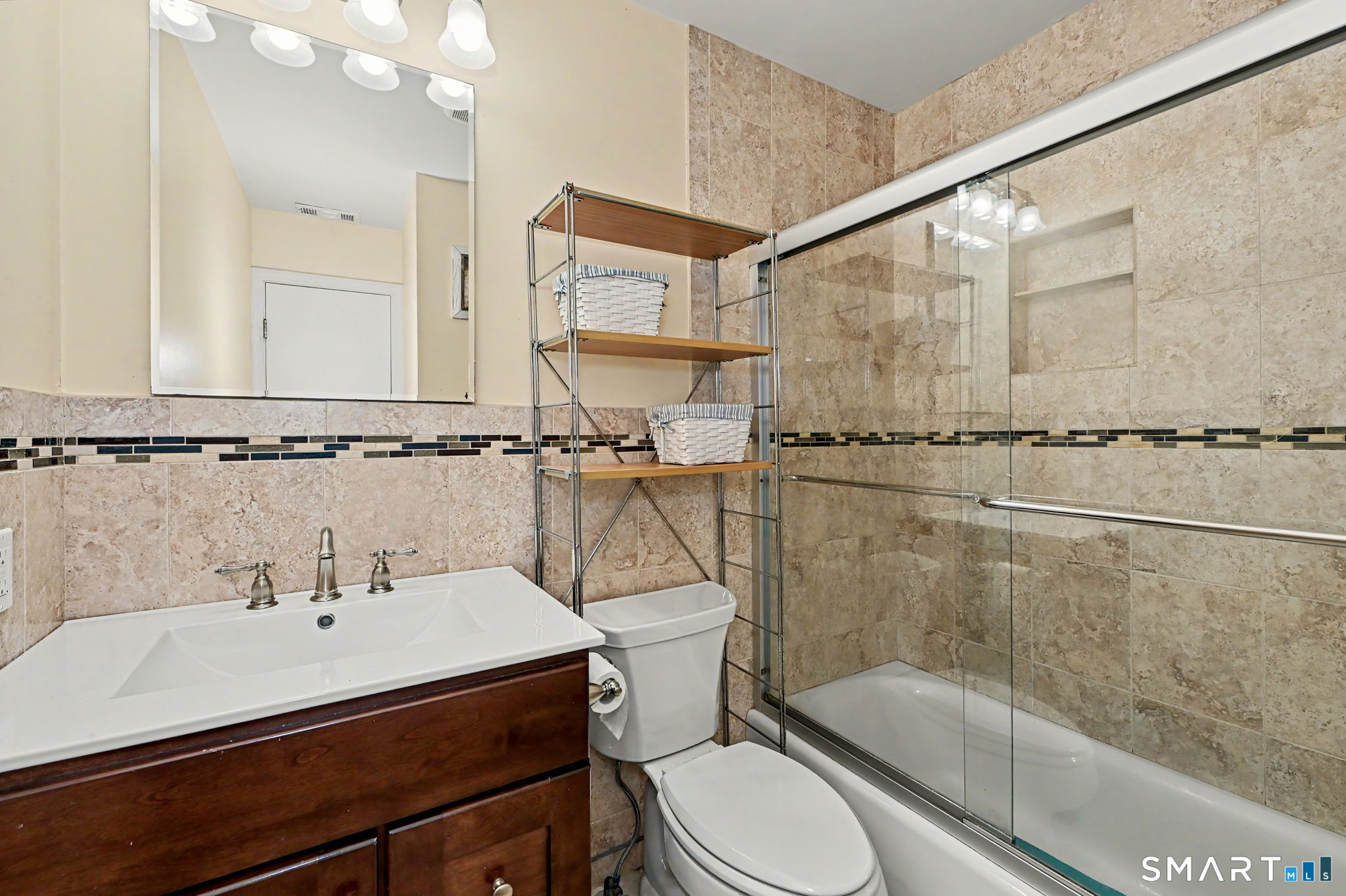 19 Colonial Road Stamford CT 06906