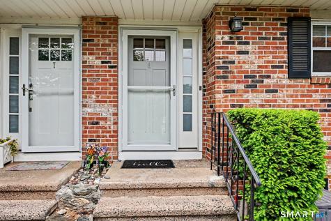 19 Colonial Road Stamford CT 06906