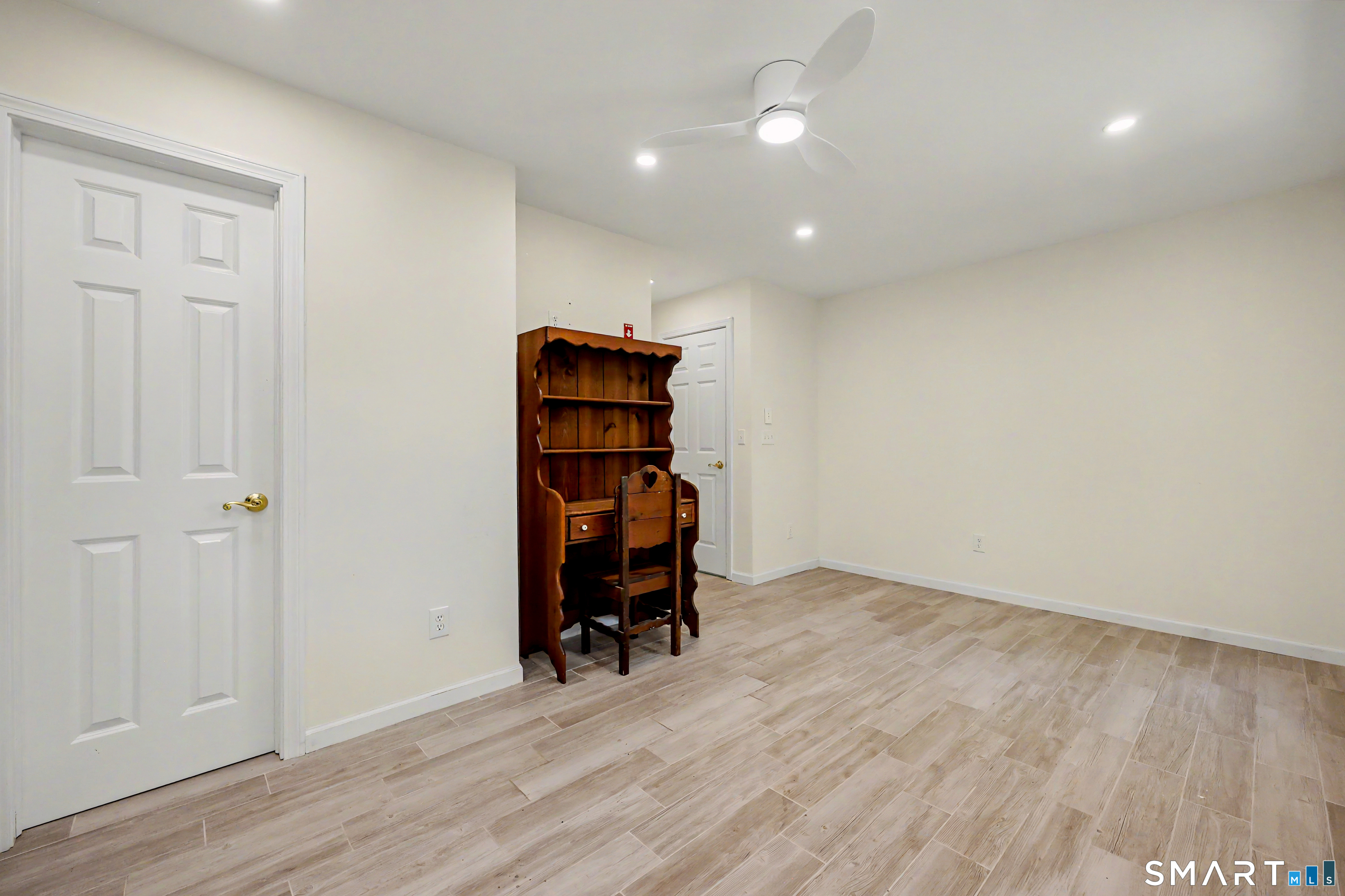 22 Miranda Lane Stratford CT 06615