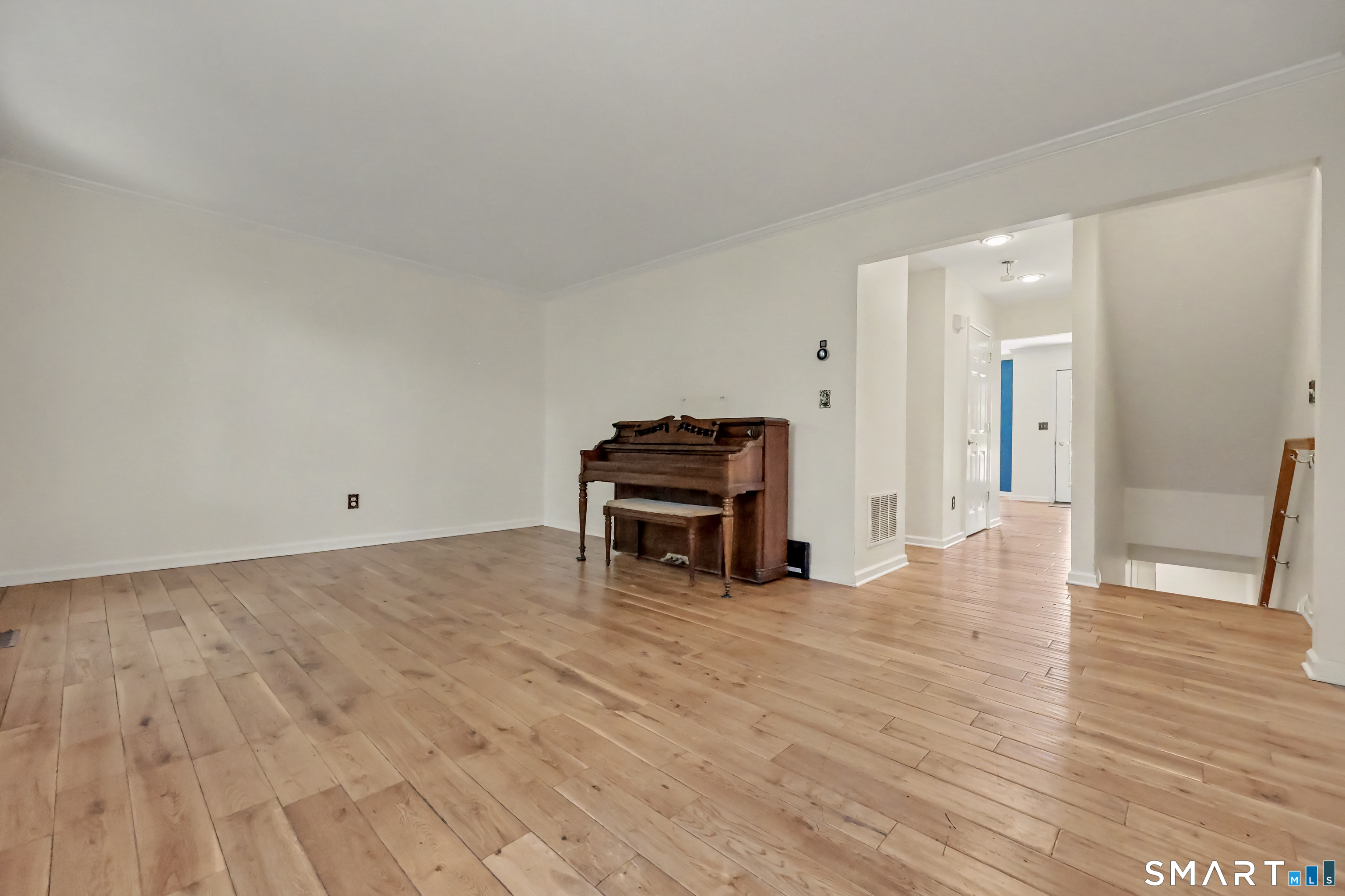 22 Miranda Lane Stratford CT 06615