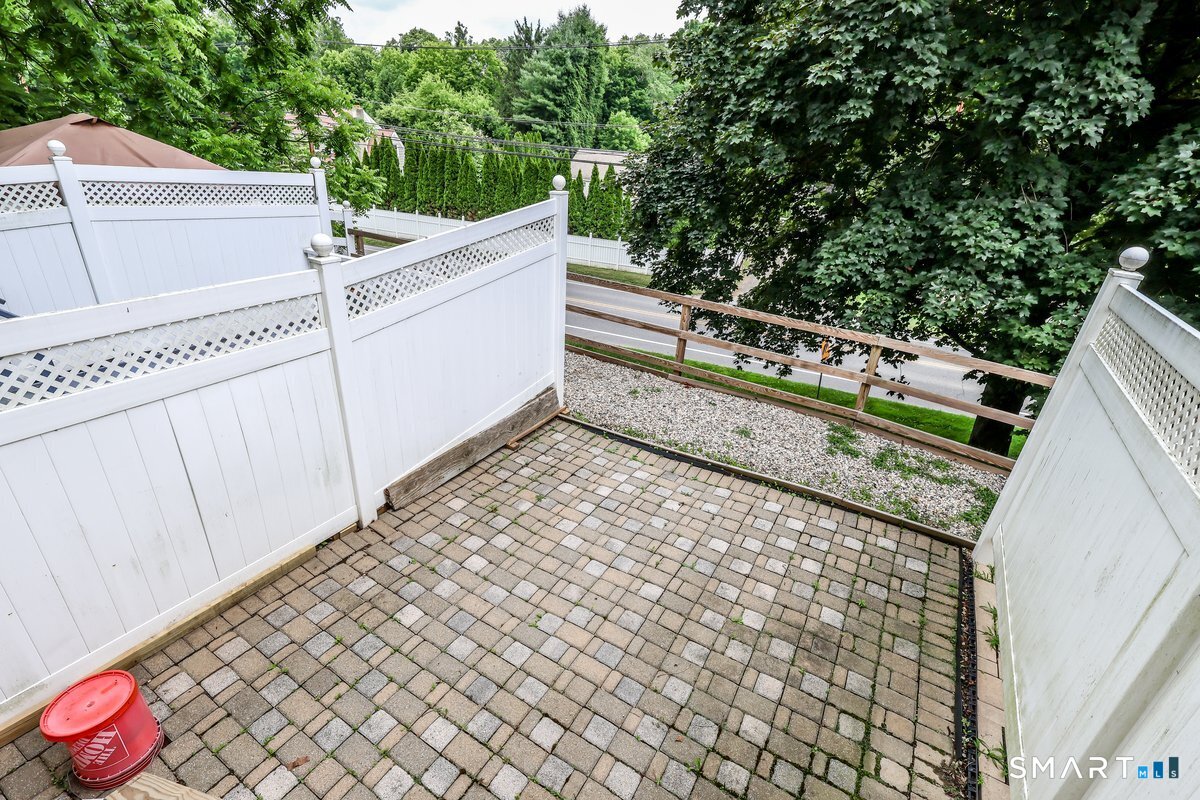 18 Wishing Well Lane New Milford CT 06776