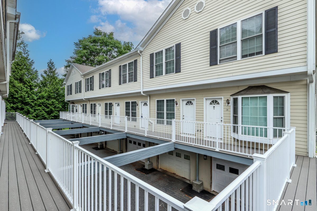18 Wishing Well Lane New Milford CT 06776