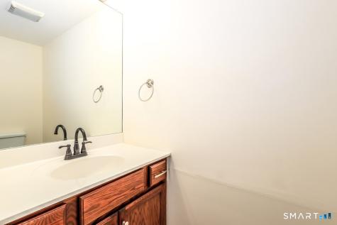18 Wishing Well Lane New Milford CT 06776