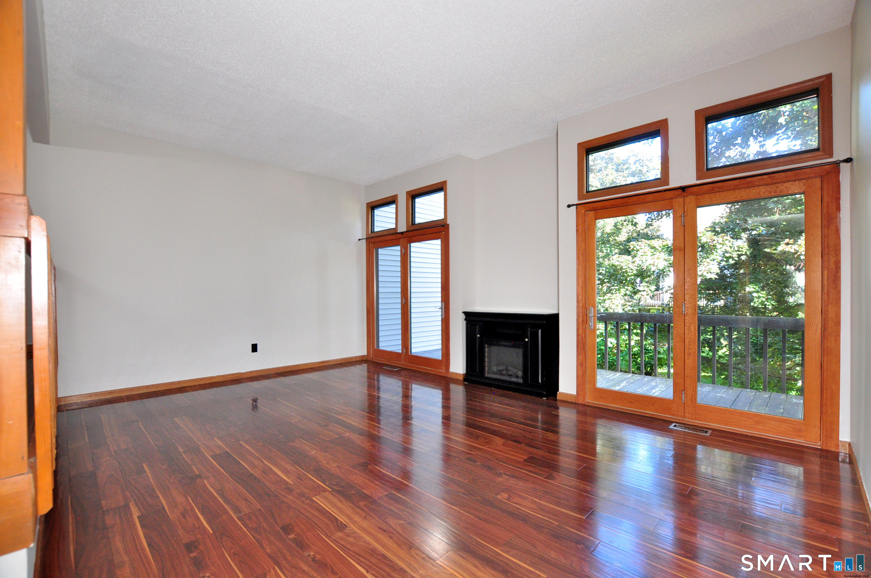 305 Mill Pond Drive South Windsor CT 06074