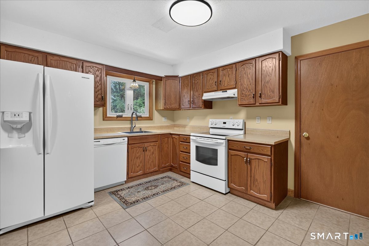 253 Carriage Drive Southington CT 06489