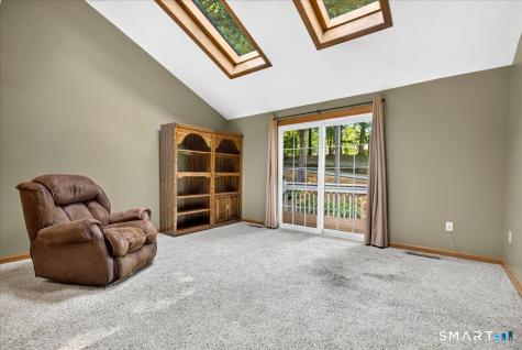 253 Carriage Drive Southington CT 06489