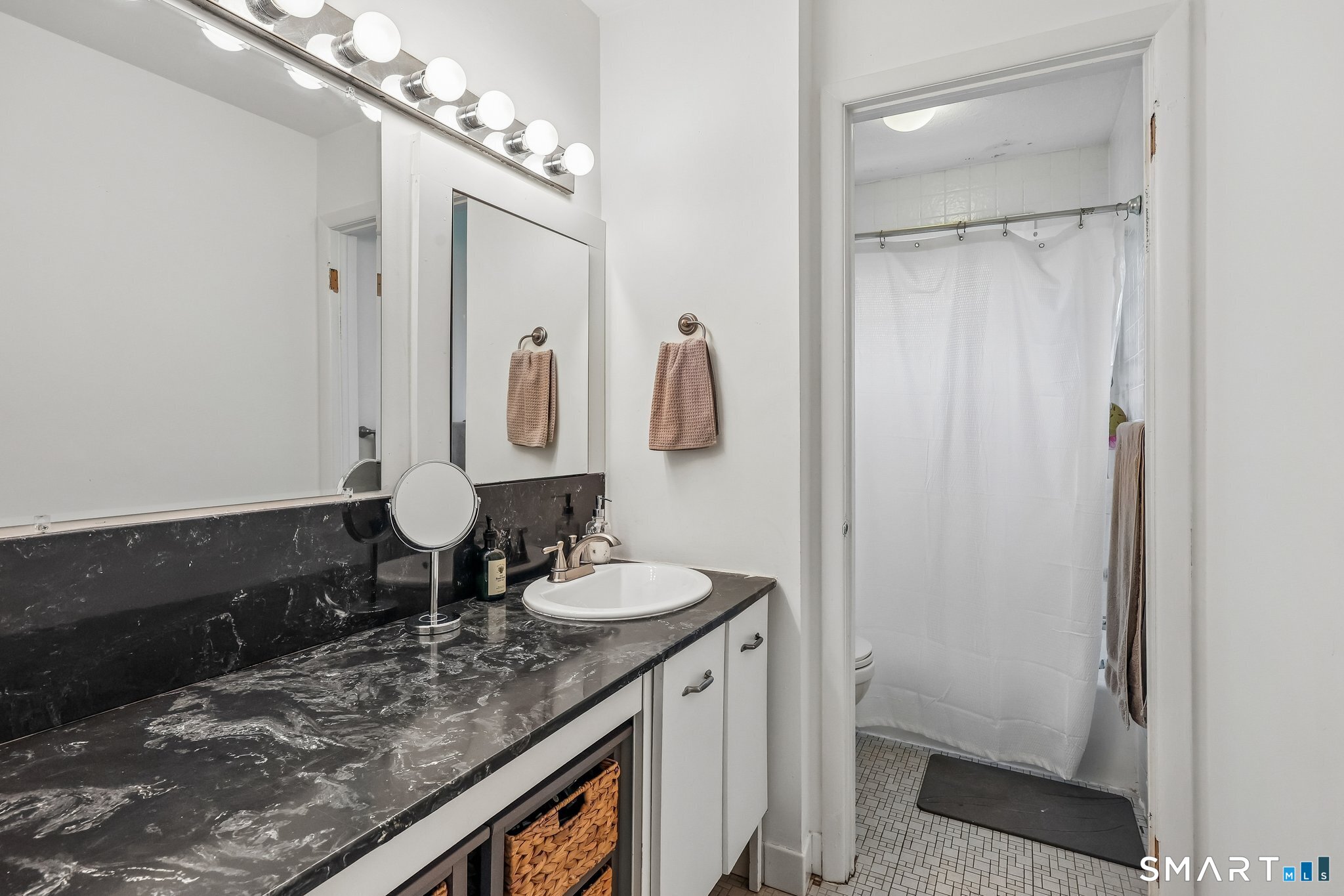 44 Salem Walk Milford CT 06460