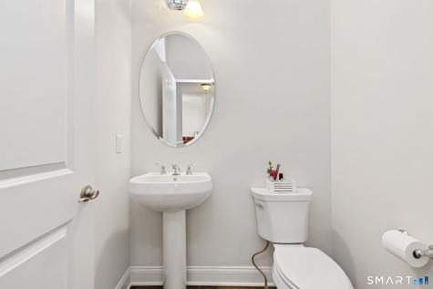 131 Winding Ridge Way Danbury CT 06810