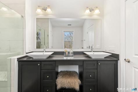 131 Winding Ridge Way Danbury CT 06810
