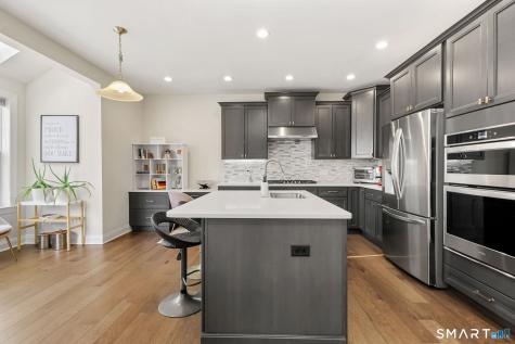 131 Winding Ridge Way Danbury CT 06810