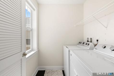 131 Winding Ridge Way Danbury CT 06810