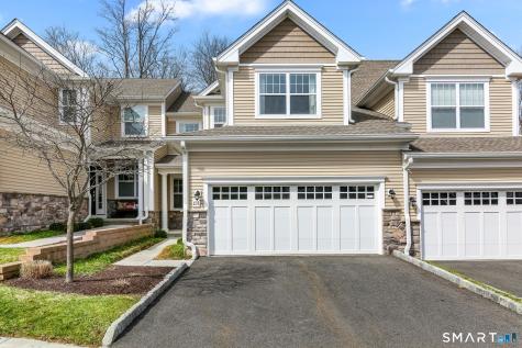 131 Winding Ridge Way Danbury CT 06810