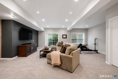 34 Faith Lane Danbury CT 06810