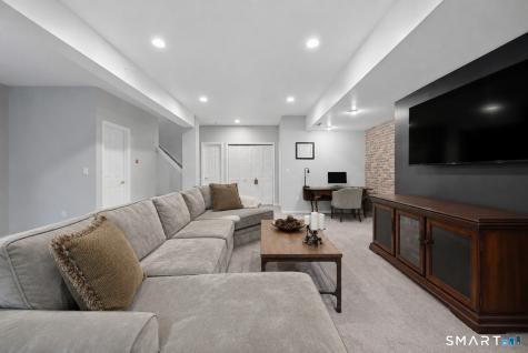 34 Faith Lane Danbury CT 06810