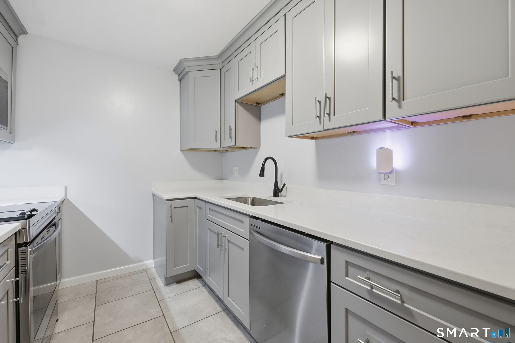 35 Woodsedge Drive Newington CT 06111