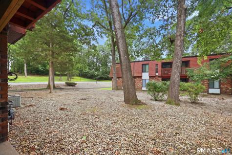 35 Woodsedge Drive Newington CT 06111