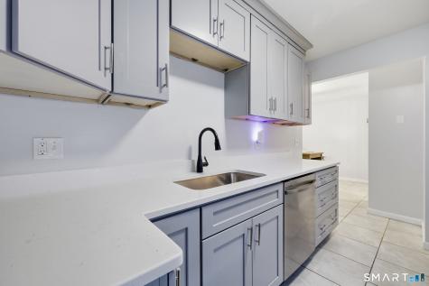 35 Woodsedge Drive Newington CT 06111