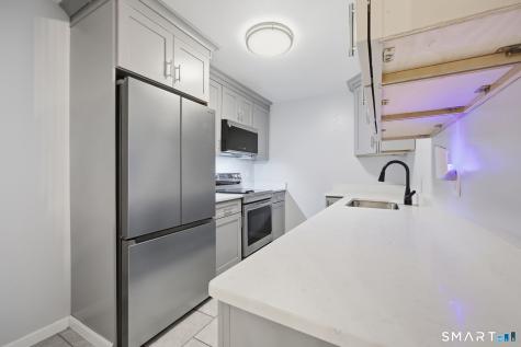 35 Woodsedge Drive Newington CT 06111