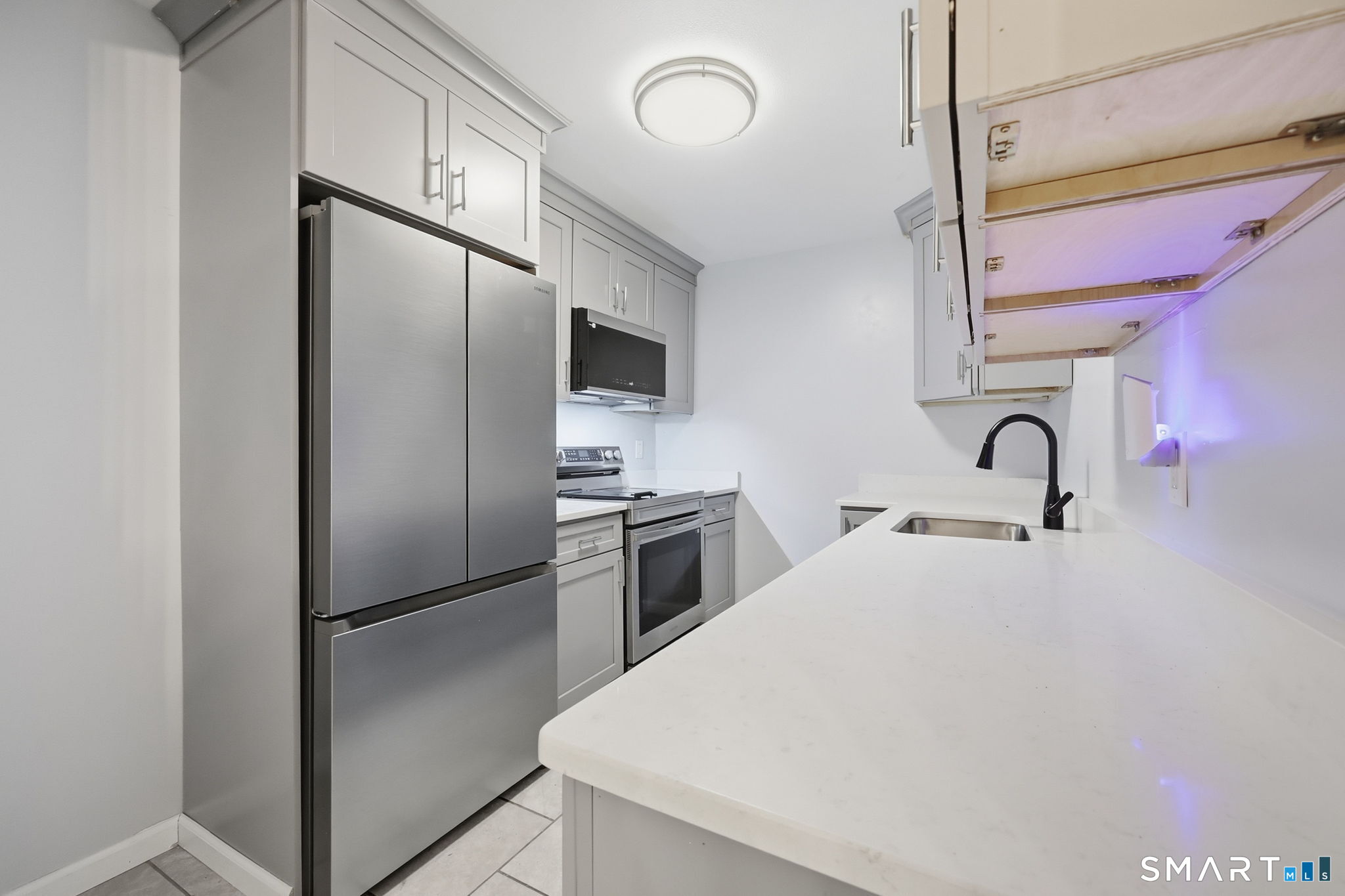 35 Woodsedge Drive Newington CT 06111