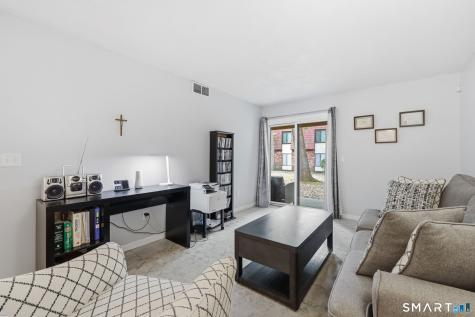 35 Woodsedge Drive Newington CT 06111