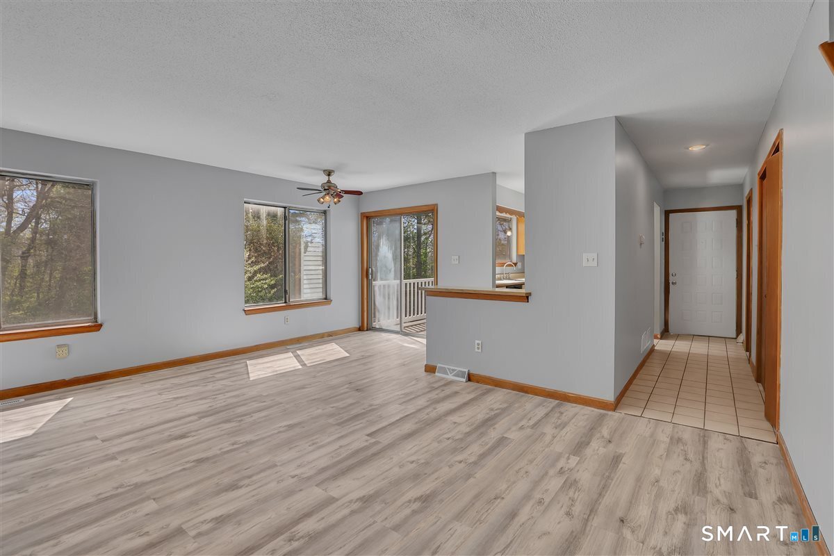 14 Staffordshire Common Drive Wallingford CT 06492