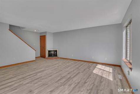 14 Staffordshire Common Drive Wallingford CT 06492