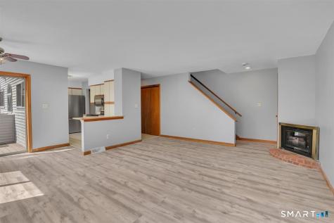 14 Staffordshire Common Drive Wallingford CT 06492