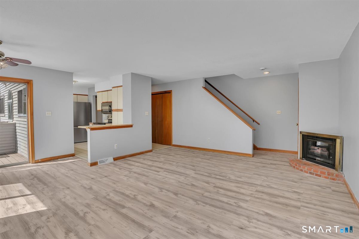 14 Staffordshire Common Drive Wallingford CT 06492