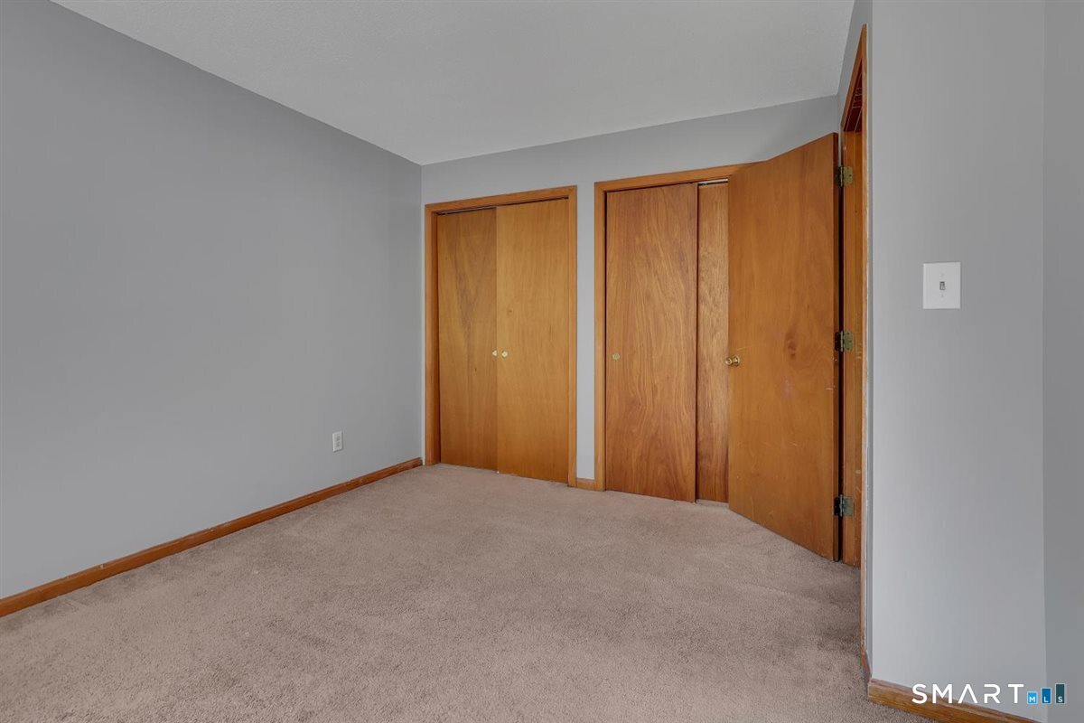 14 Staffordshire Common Drive Wallingford CT 06492
