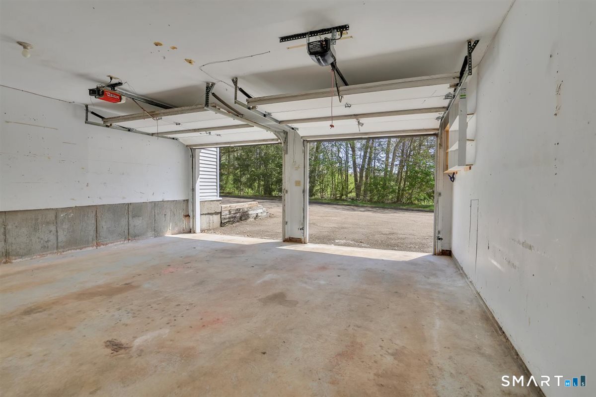 14 Staffordshire Common Drive Wallingford CT 06492