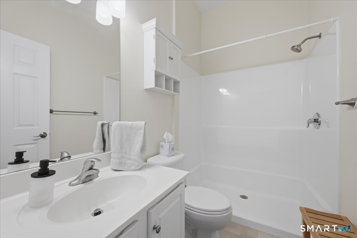 38 Hope Street East Lyme CT 06357