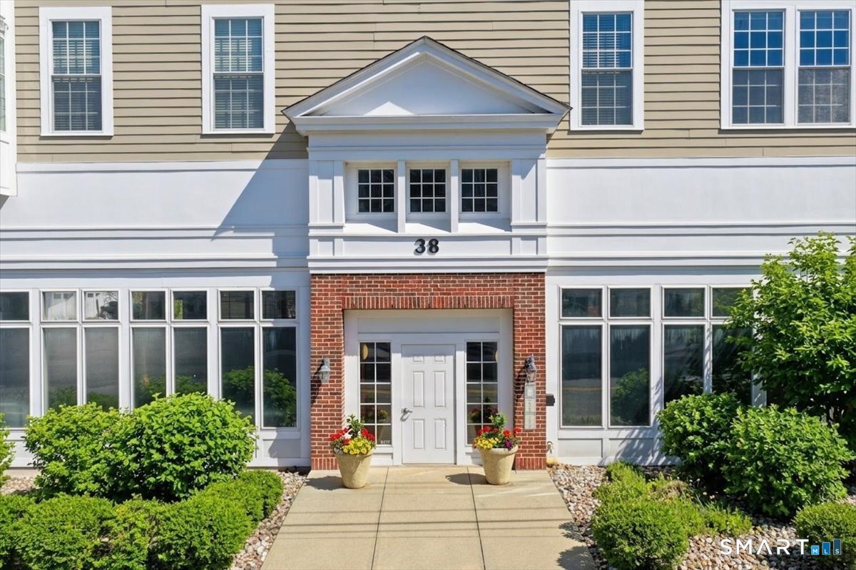 38 Hope Street East Lyme CT 06357