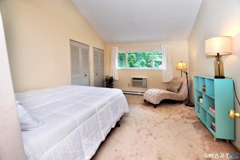 10 Massaco Street Simsbury CT 06070
