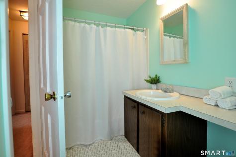 10 Massaco Street Simsbury CT 06070