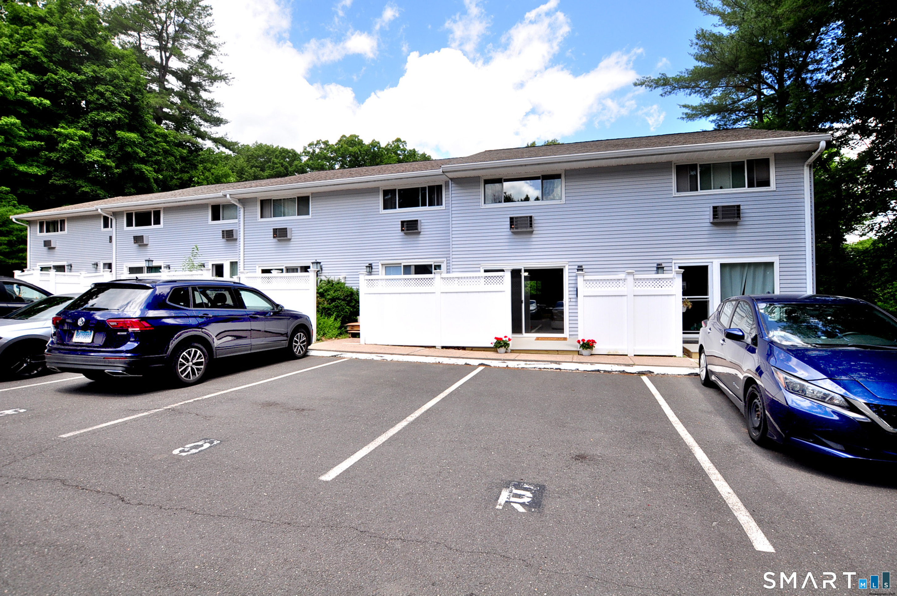 10 Massaco Street Simsbury CT 06070
