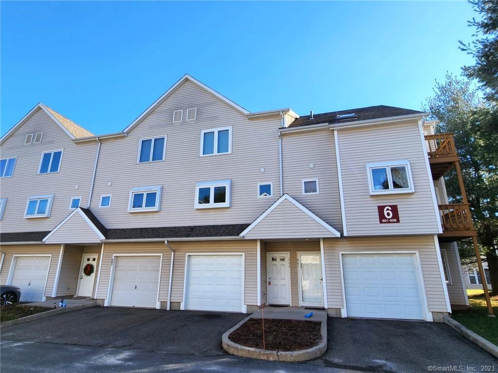158 Paddock Avenue Meriden CT 06450