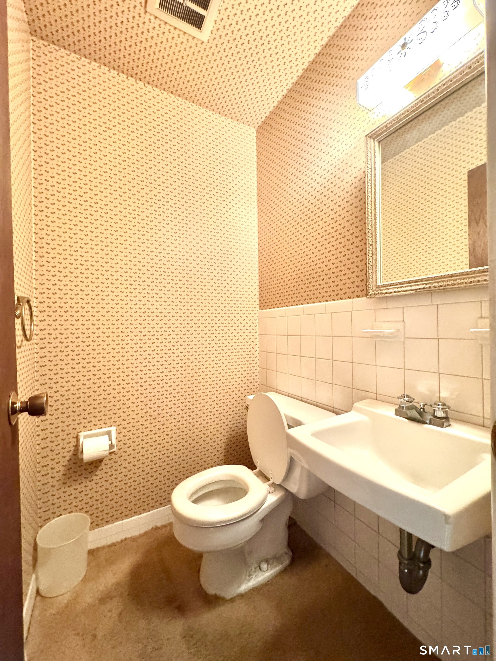 39 Woodway Road Stamford CT 06907