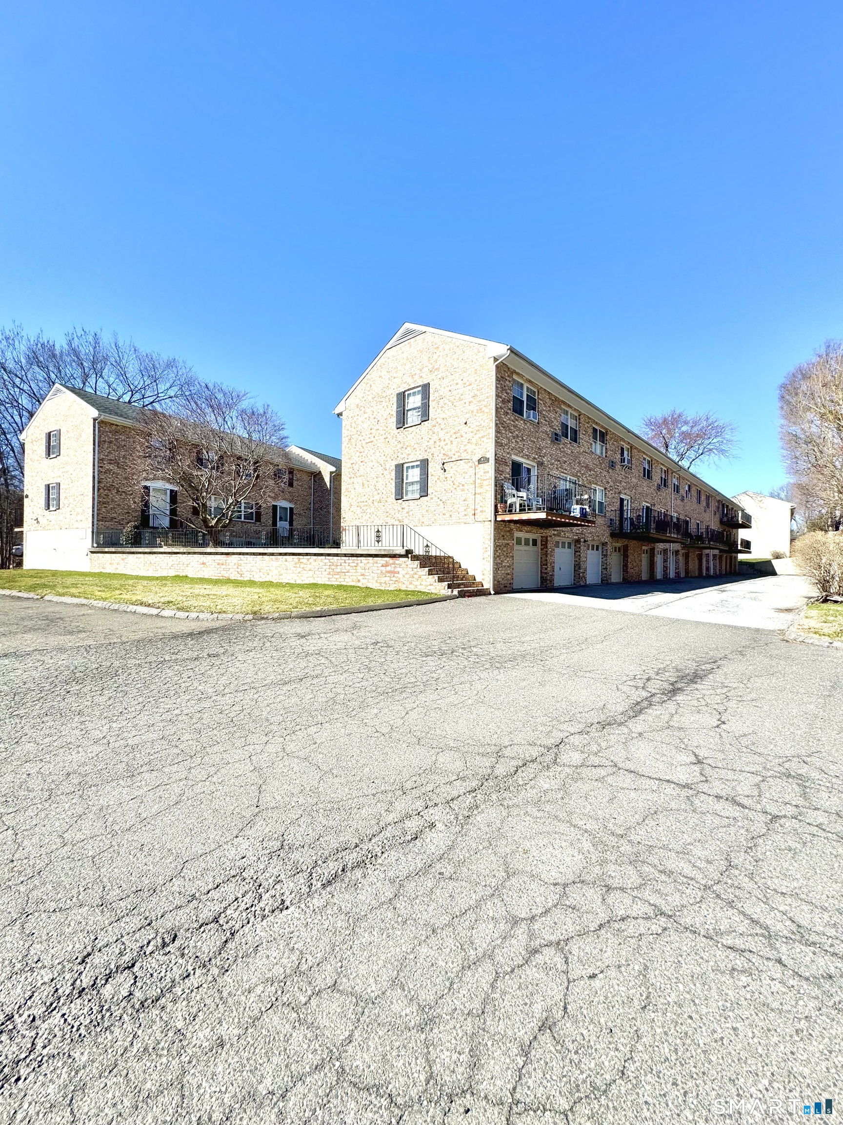 39 Woodway Road Stamford CT 06907
