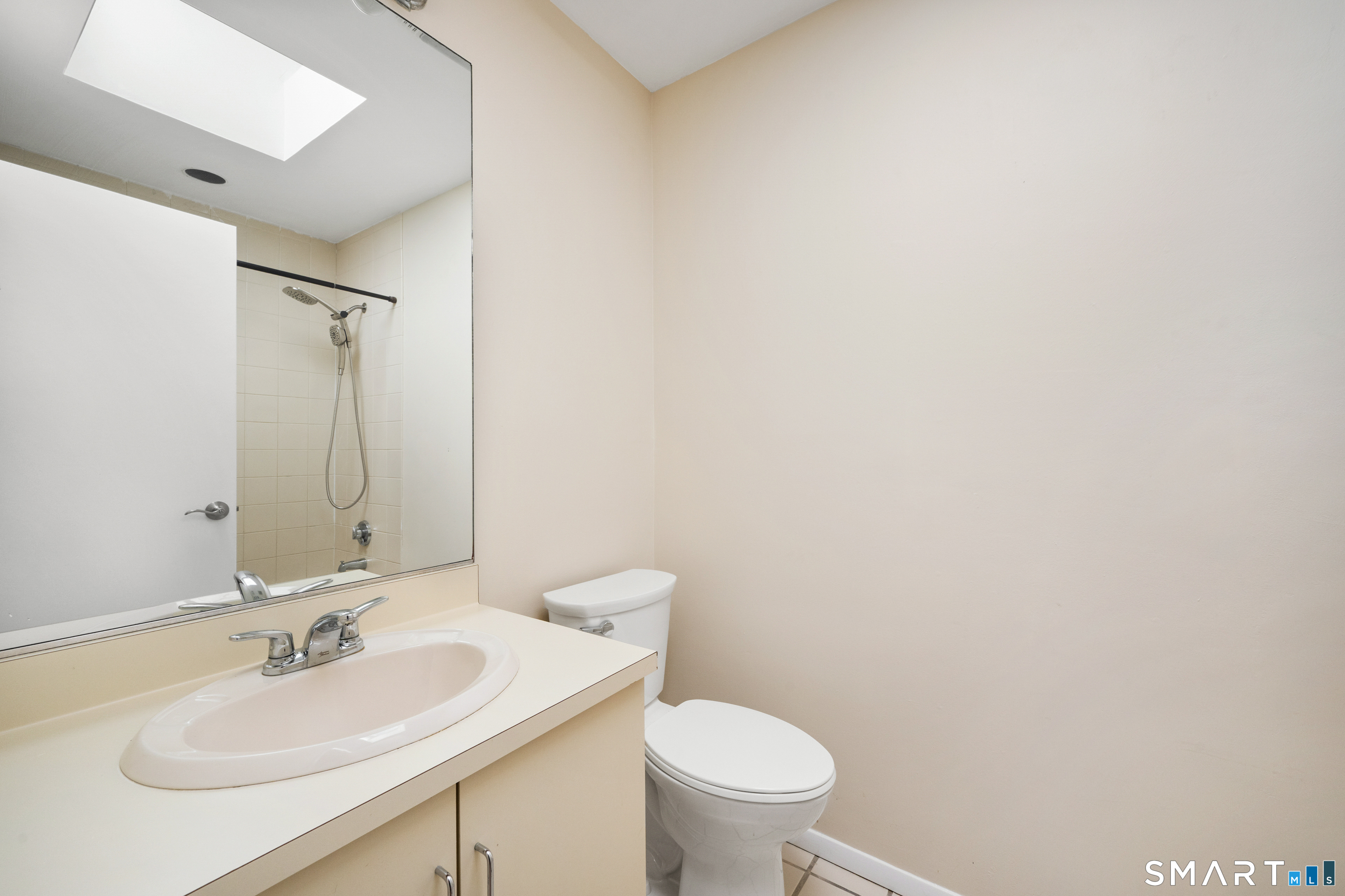 2437 Bedford Street Stamford CT 06905