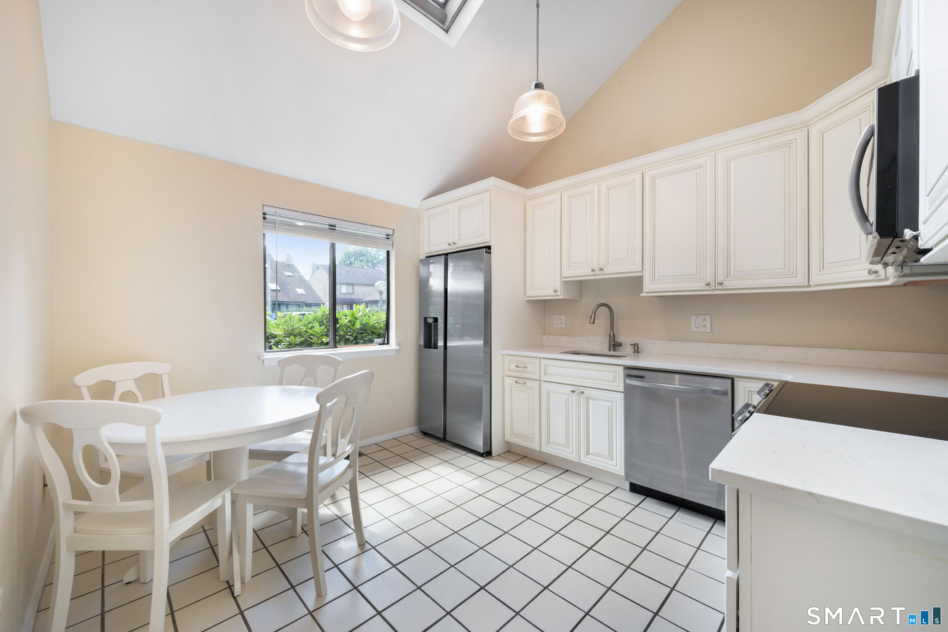 2437 Bedford Street Stamford CT 06905