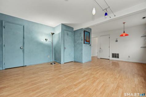 42 Glenwood Avenue Norwalk CT 06854