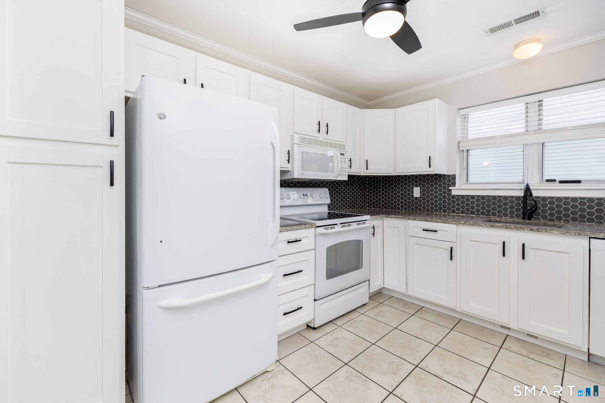402 Mariners Walk Milford CT 06460