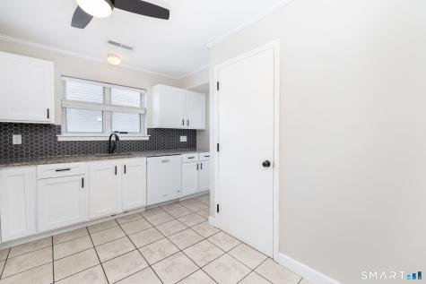 402 Mariners Walk Milford CT 06460
