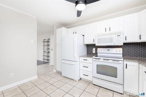 402 Mariners Walk Milford CT 06460