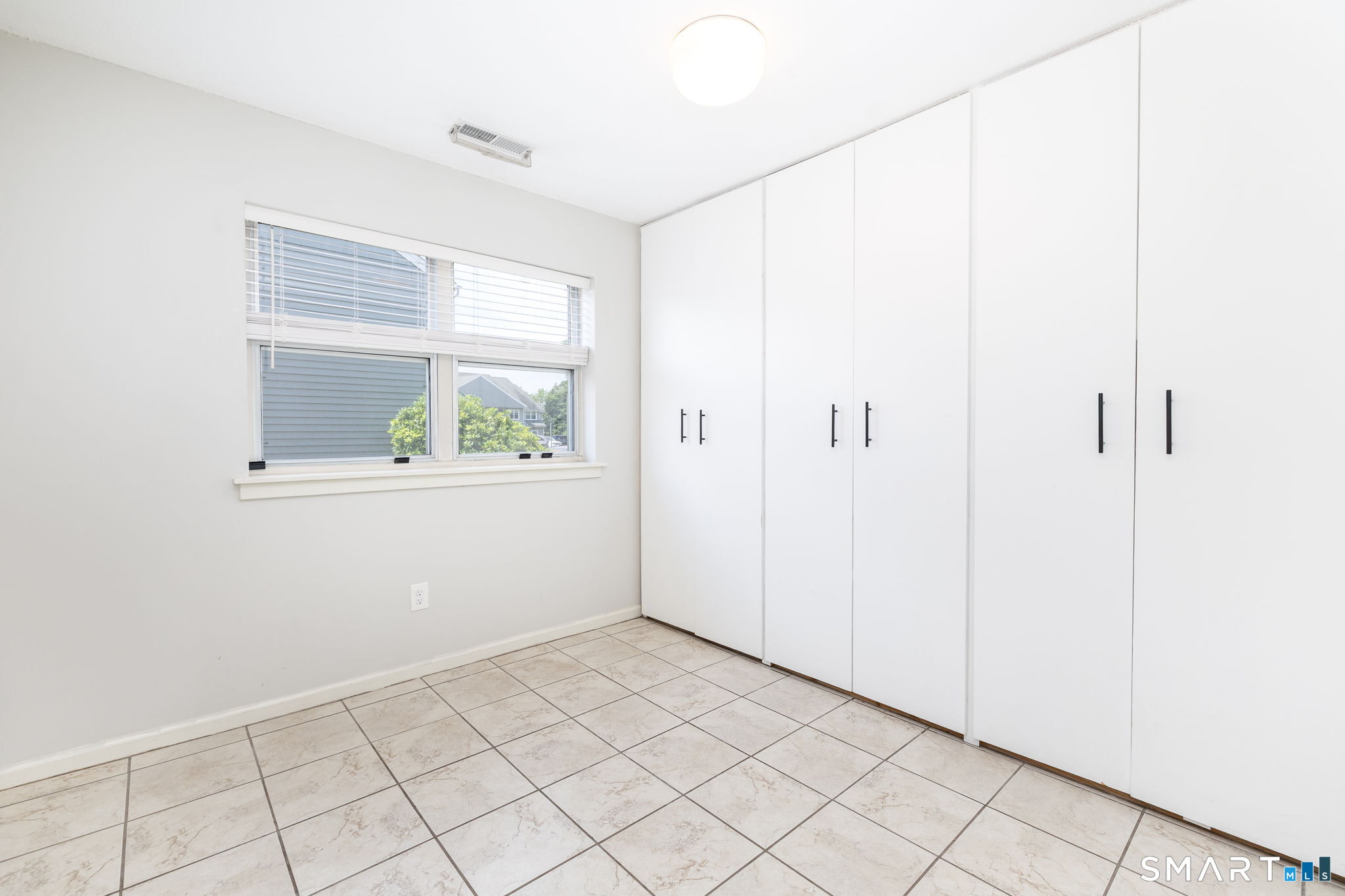 402 Mariners Walk Milford CT 06460