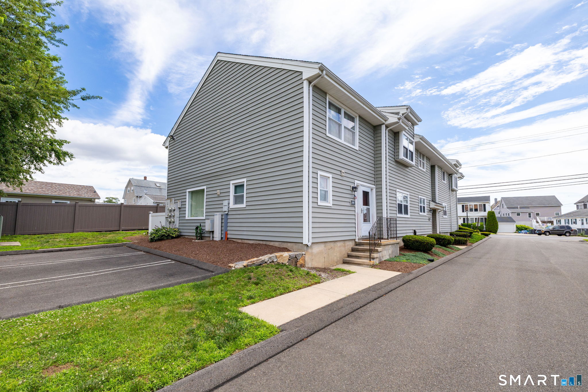 402 Mariners Walk Milford CT 06460
