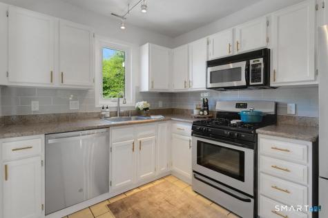 20 Glenrock Norwalk CT 06850