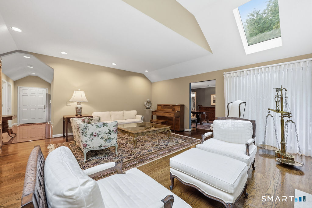 38 Cary Lane Bloomfield CT 06002
